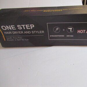 One Step Hair Dryer and Styler SM-5250